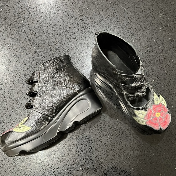 Black Leather Wedge Mary Jane Booties with Red Stitched Flowers and Green Leaves - Picture 7 of 11